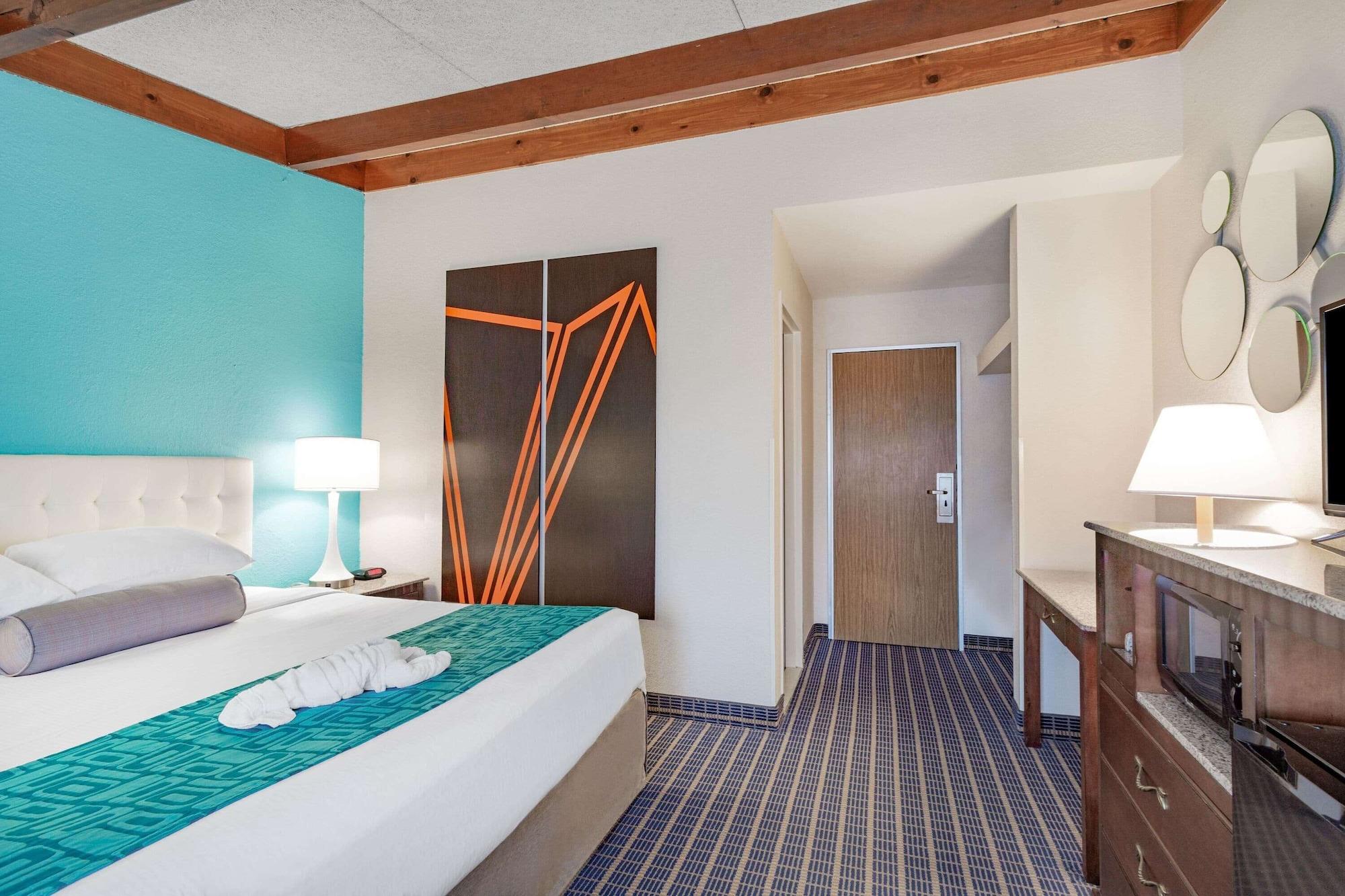 Howard Johnson By Wyndham Bangor Exterior photo