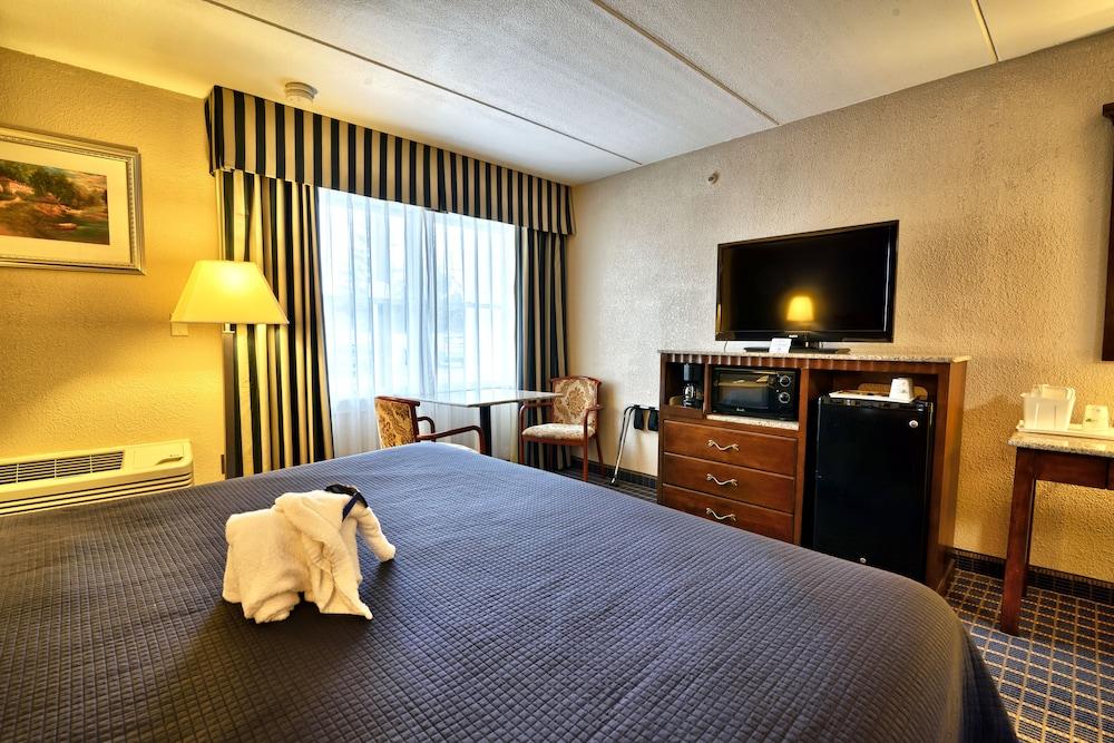 Howard Johnson By Wyndham Bangor Exterior photo