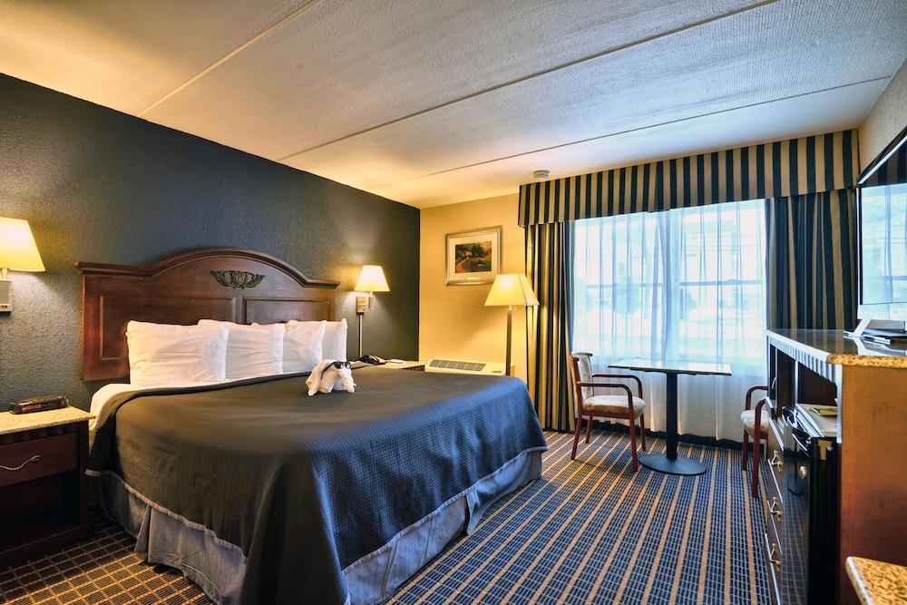 Howard Johnson By Wyndham Bangor Exterior photo
